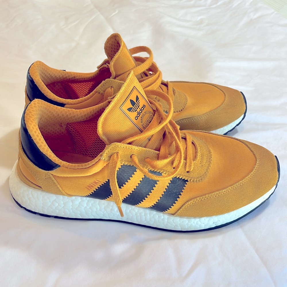 Adidas Iniki Runner